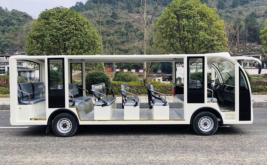 18座电动观光车 18座电动观光车