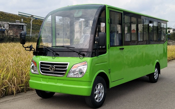 旅游景区10座?。ǔВ┠谠擞加凸酃獬? title=